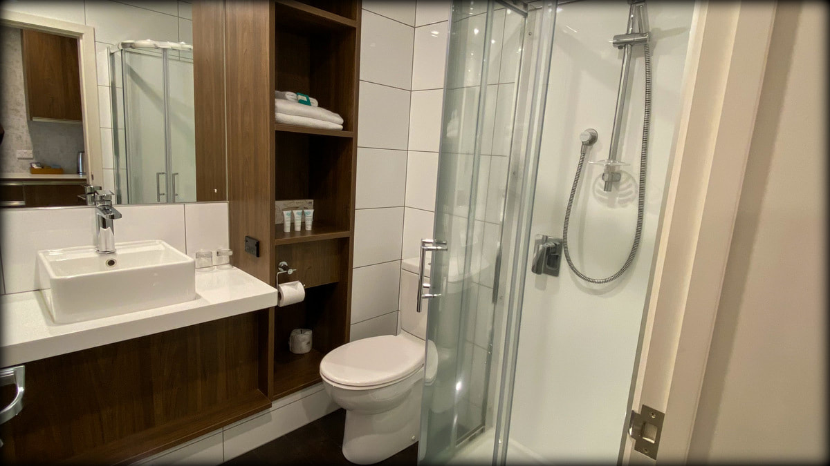 Spacious Large Shower Hotel Bathroom New Zealands Best Accomodation