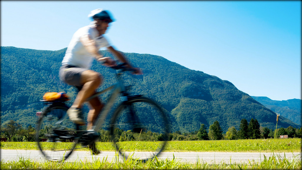 Enjoy cycling Gore New Zealand family accommodation and meals
